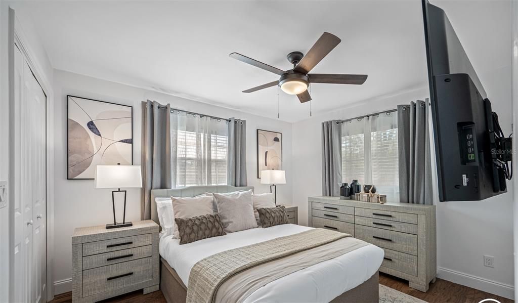 For Sale: $1,550,000 (6 beds, 3 baths, 2506 Square Feet)