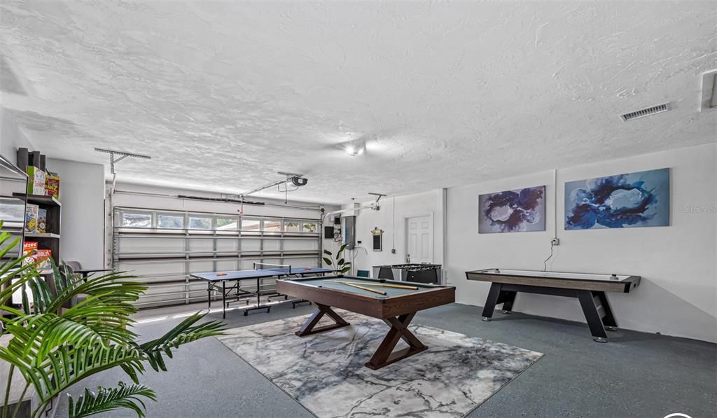 For Sale: $1,550,000 (6 beds, 3 baths, 2506 Square Feet)