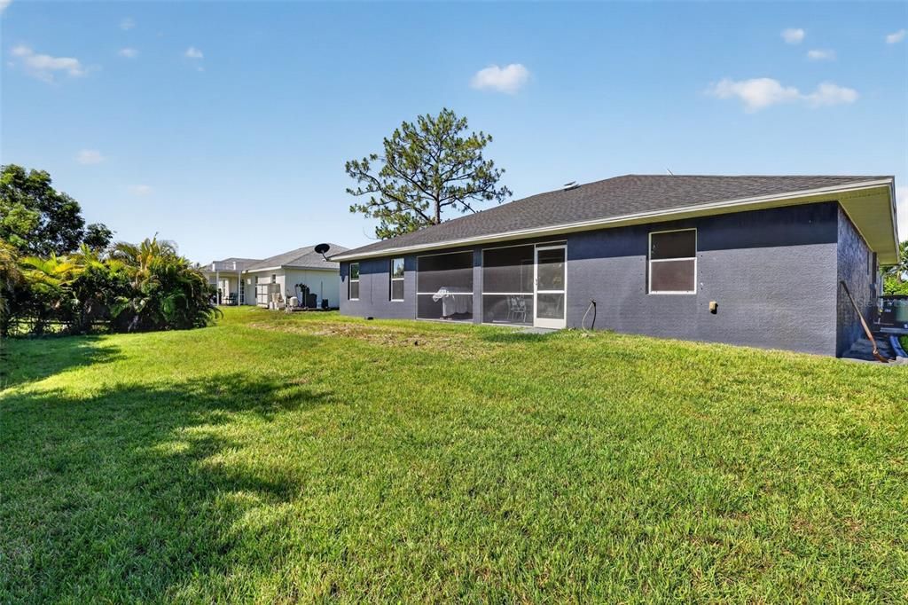 For Sale: $344,900 (3 beds, 2 baths, 1899 Square Feet)