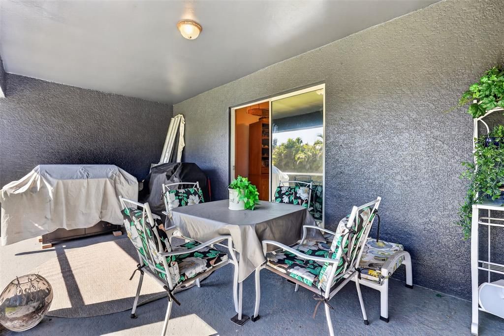 For Sale: $344,900 (3 beds, 2 baths, 1899 Square Feet)