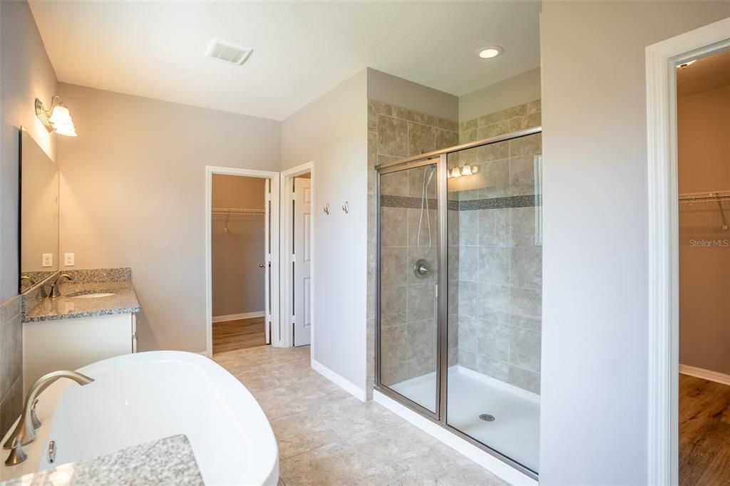 For Sale: $849,000 (4 beds, 3 baths, 3061 Square Feet)