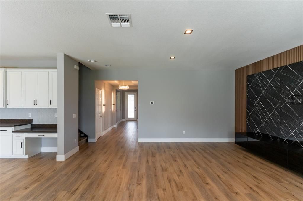 For Sale: $849,000 (4 beds, 3 baths, 3061 Square Feet)