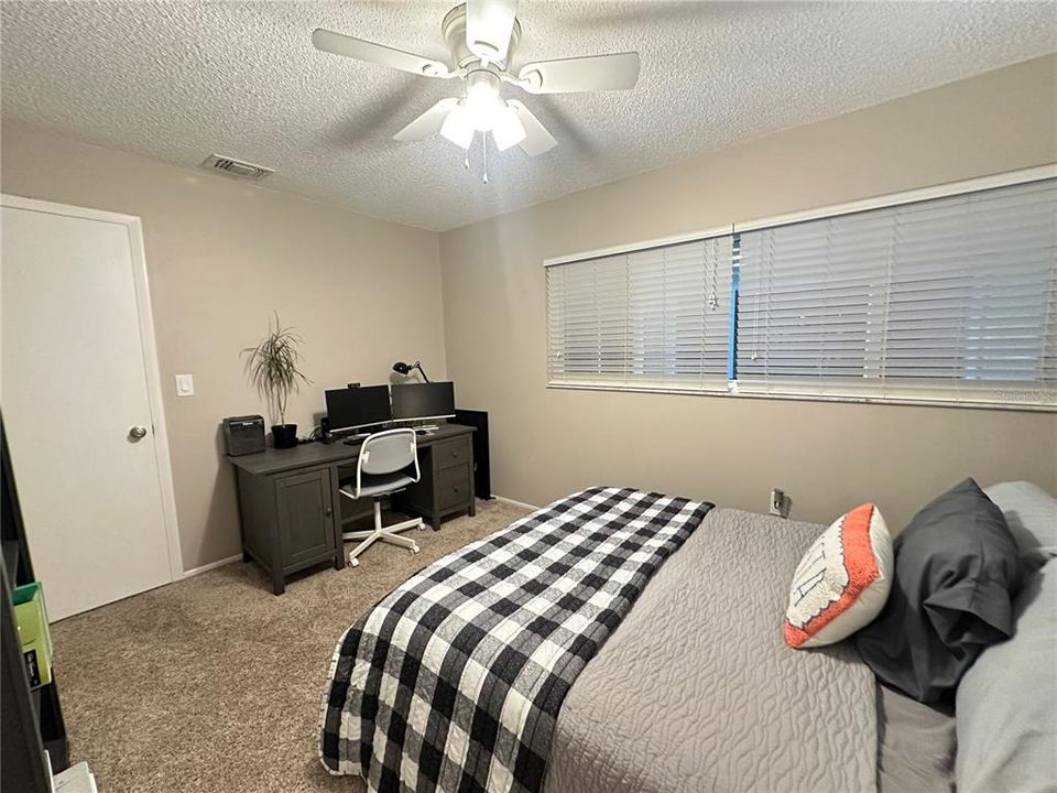For Sale: $305,000 (3 beds, 2 baths, 1346 Square Feet)