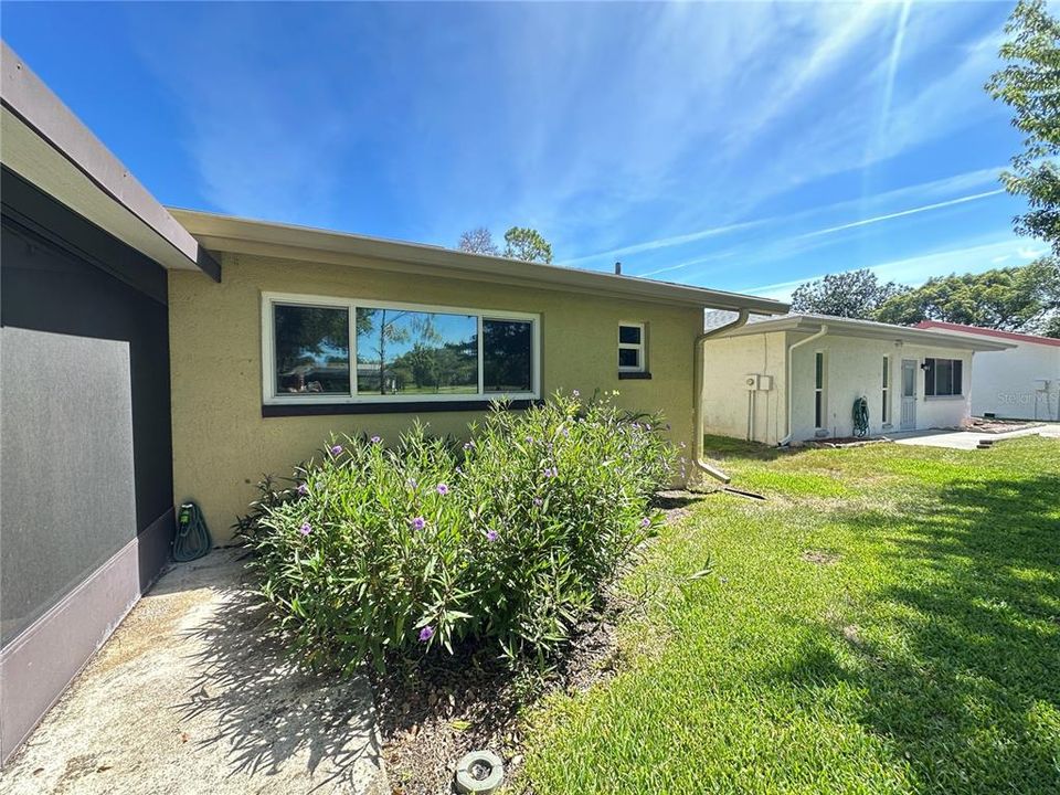 For Sale: $305,000 (3 beds, 2 baths, 1346 Square Feet)