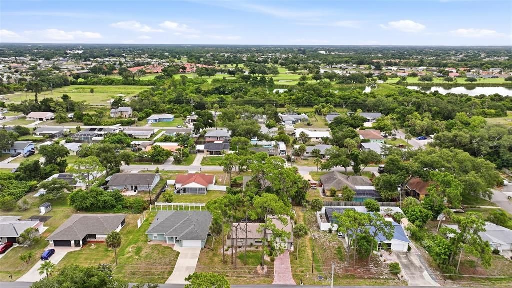 For Sale: $349,900 (2 beds, 2 baths, 1484 Square Feet)