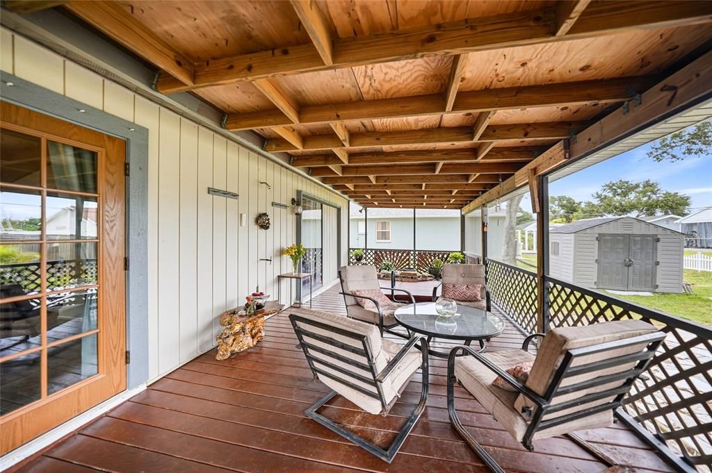 For Sale: $349,900 (2 beds, 2 baths, 1484 Square Feet)