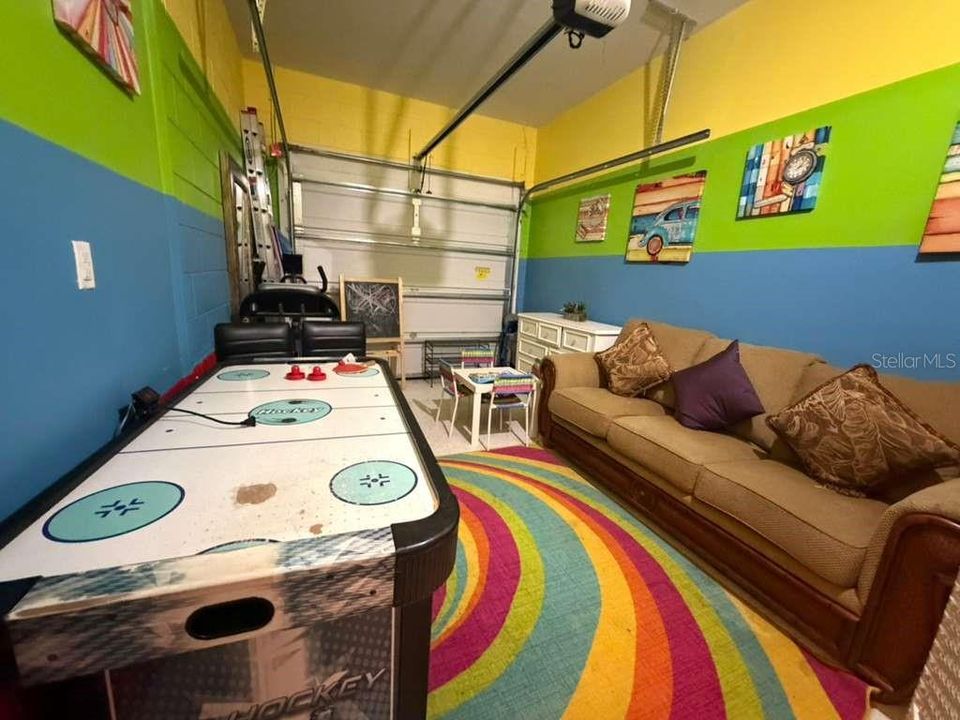 For Sale: $465,000 (4 beds, 3 baths, 1782 Square Feet)