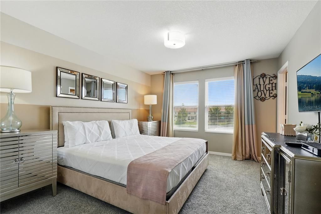 For Sale: $465,000 (4 beds, 3 baths, 1782 Square Feet)