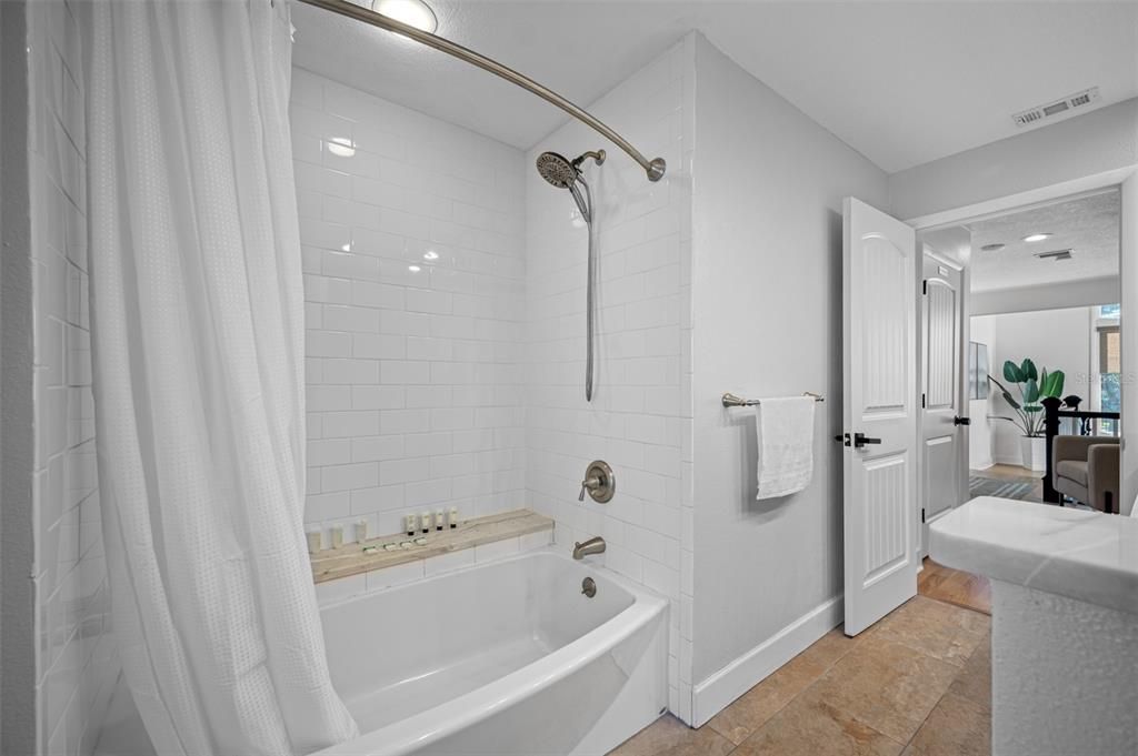 For Sale: $1,750,000 (4 beds, 2 baths, 3384 Square Feet)