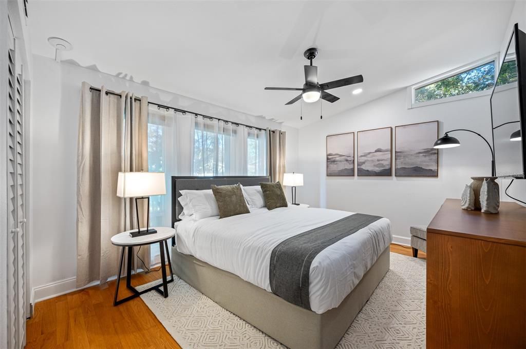 For Sale: $1,750,000 (4 beds, 2 baths, 3384 Square Feet)