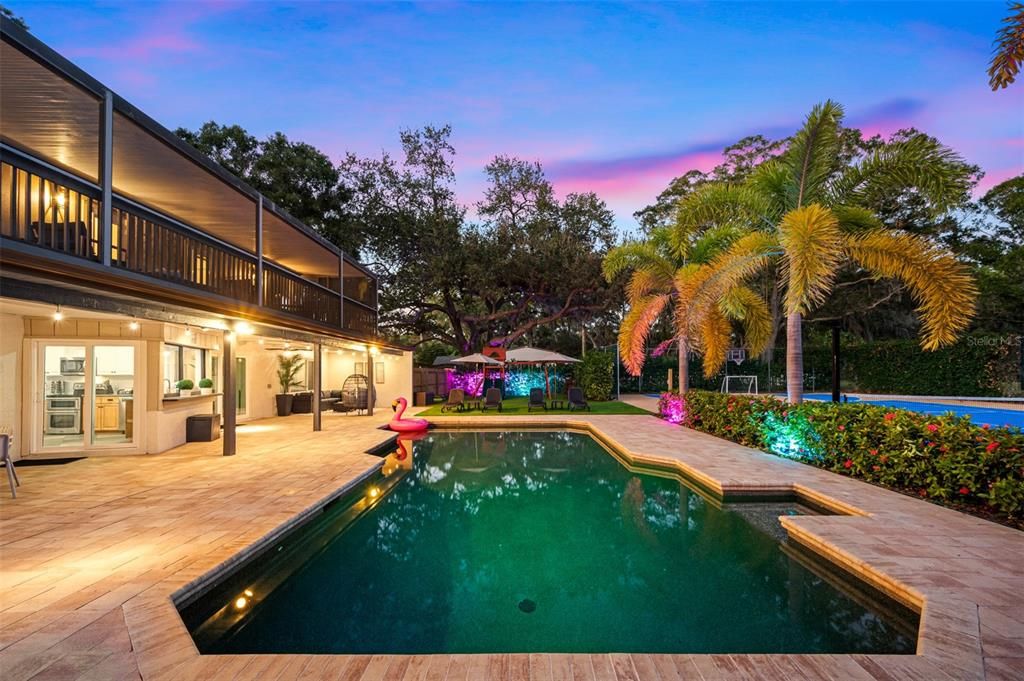For Sale: $1,750,000 (4 beds, 2 baths, 3384 Square Feet)