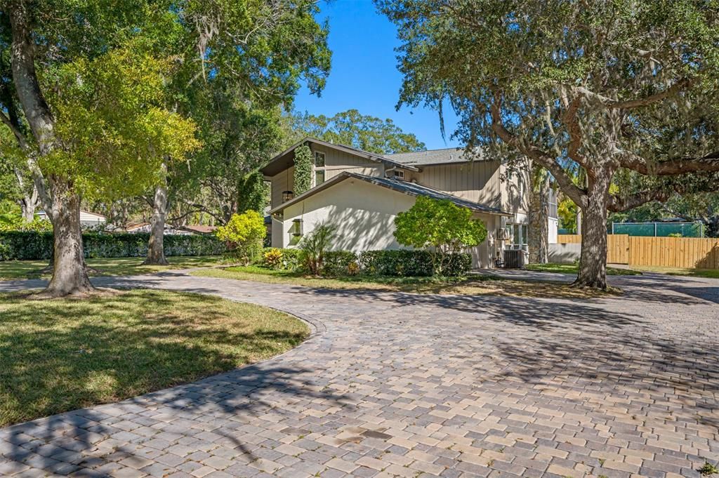 For Sale: $1,750,000 (4 beds, 2 baths, 3384 Square Feet)