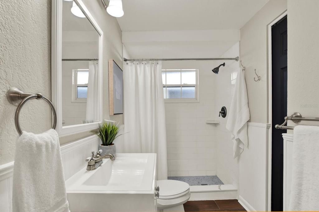 For Sale: $449,900 (3 beds, 2 baths, 1470 Square Feet)