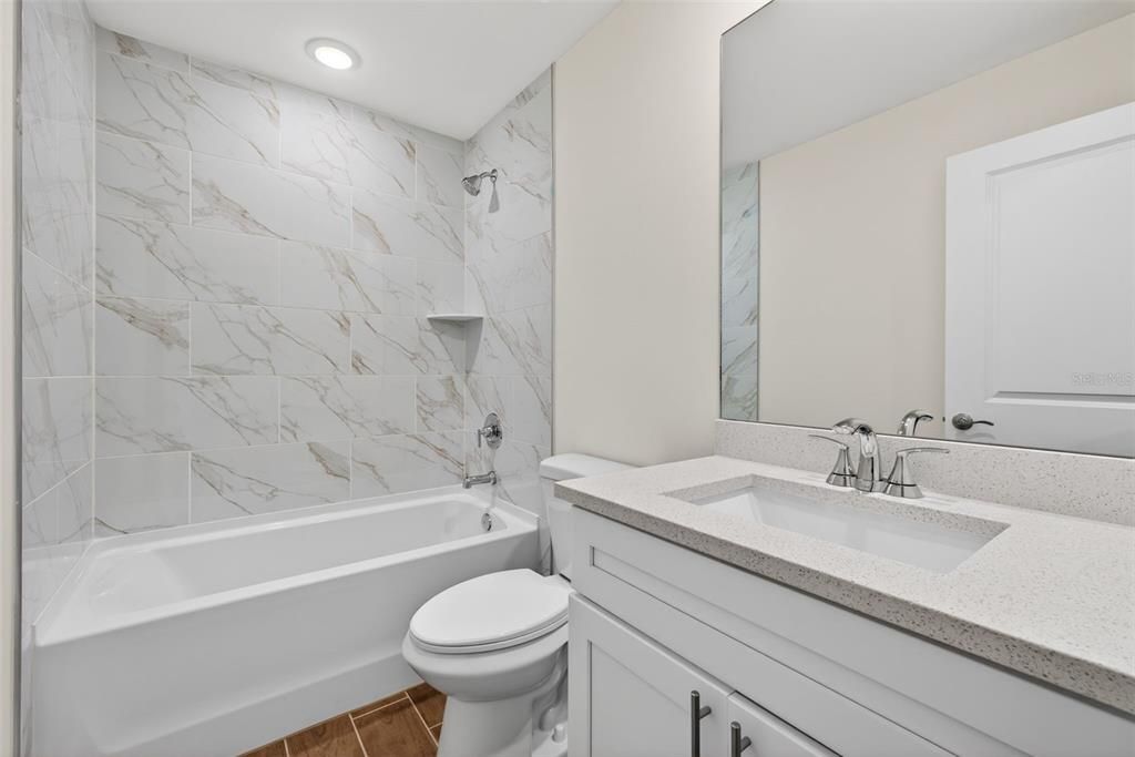For Sale: $329,900 (3 beds, 3 baths, 1818 Square Feet)