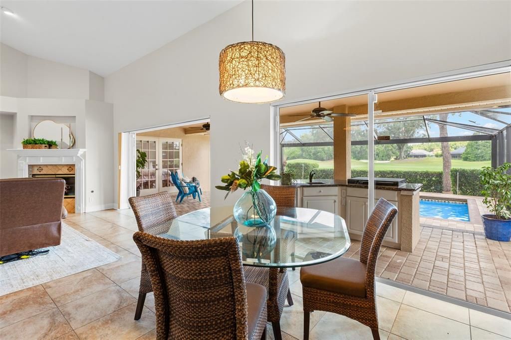 For Sale: $900,000 (4 beds, 3 baths, 2898 Square Feet)