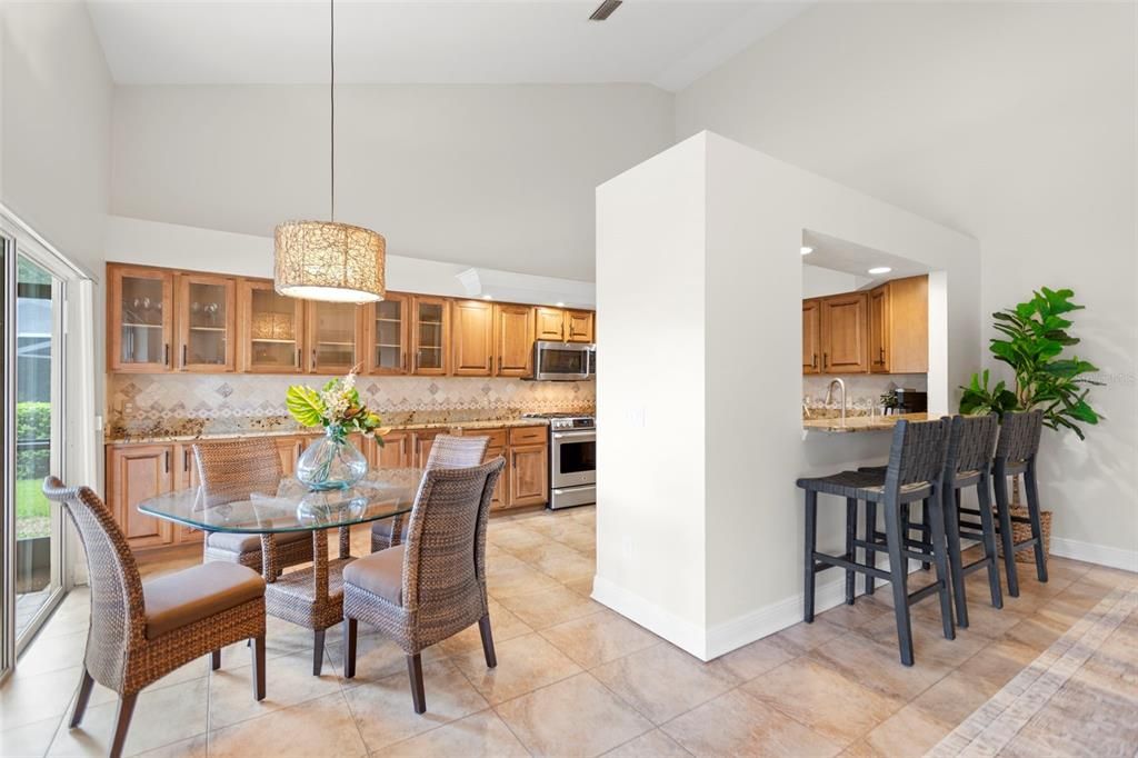 For Sale: $900,000 (4 beds, 3 baths, 2898 Square Feet)