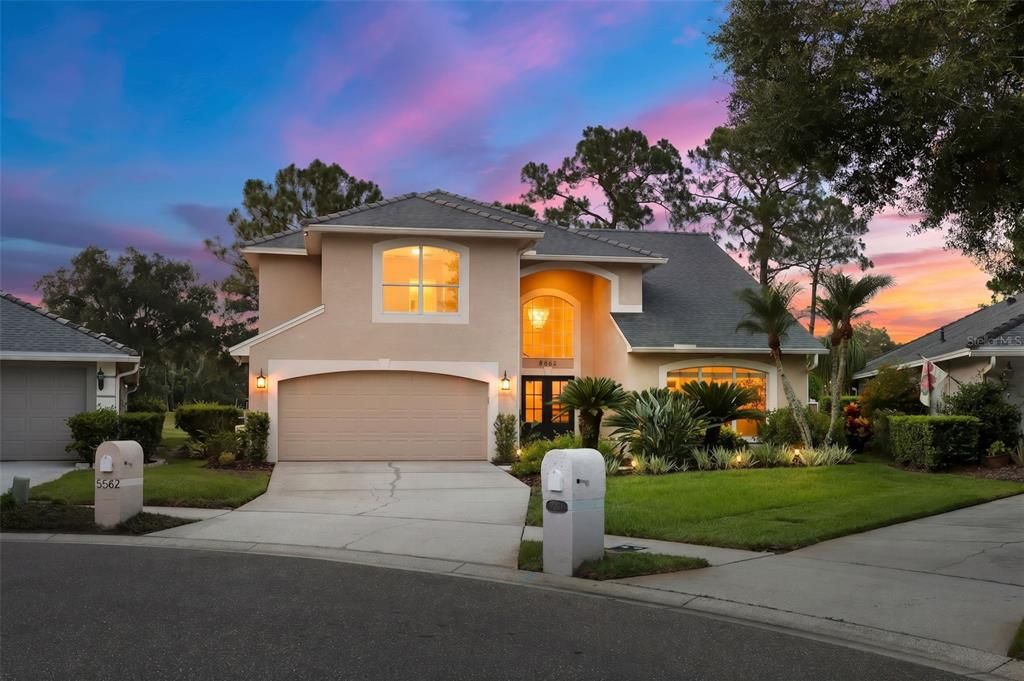 For Sale: $900,000 (4 beds, 3 baths, 2898 Square Feet)