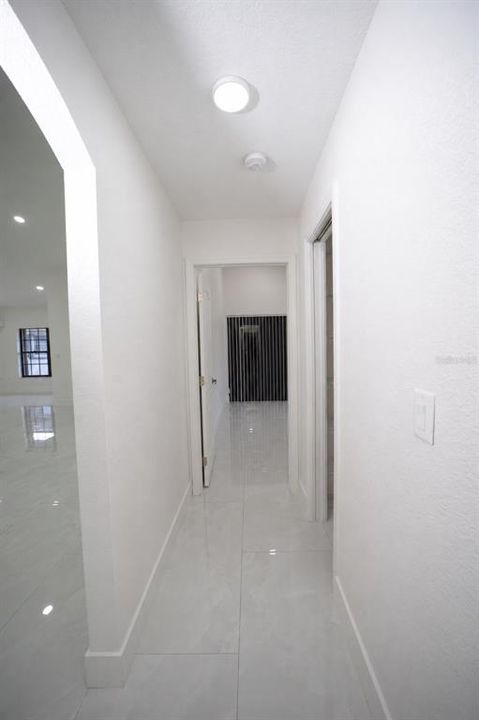For Sale: $339,900 (3 beds, 2 baths, 1591 Square Feet)