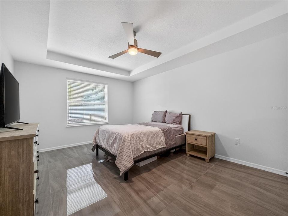 En Venta: $294,999 (3 camas, 2 baños, 1445 Pies cuadrados)
