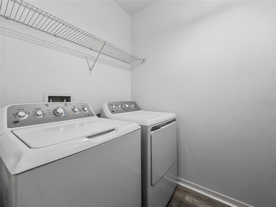 En Venta: $294,999 (3 camas, 2 baños, 1445 Pies cuadrados)