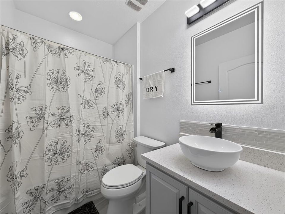 En Venta: $294,999 (3 camas, 2 baños, 1445 Pies cuadrados)