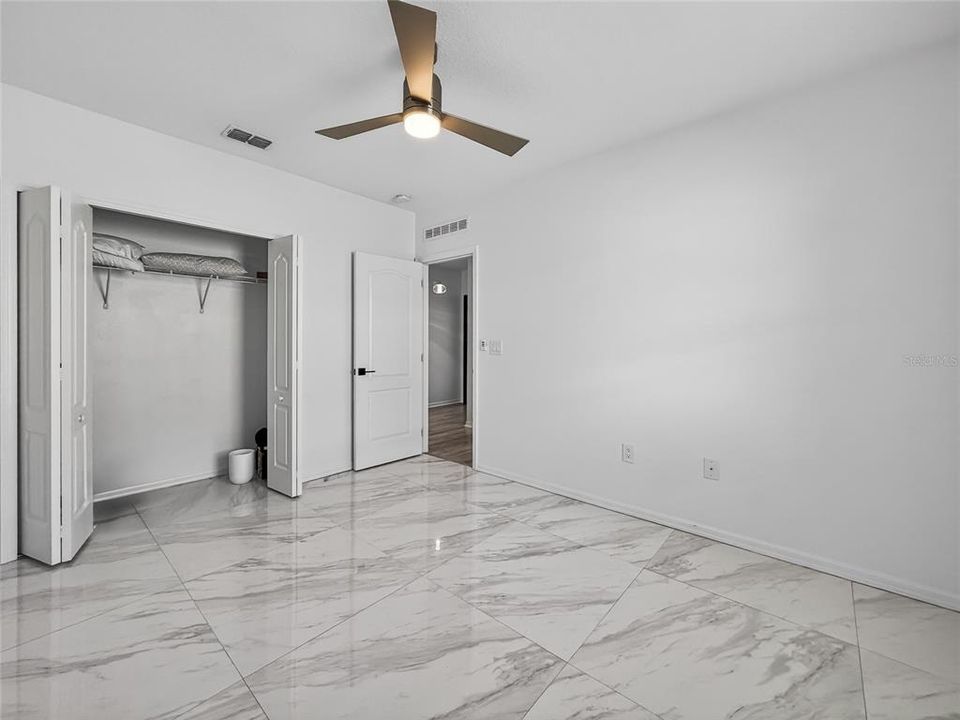 En Venta: $294,999 (3 camas, 2 baños, 1445 Pies cuadrados)