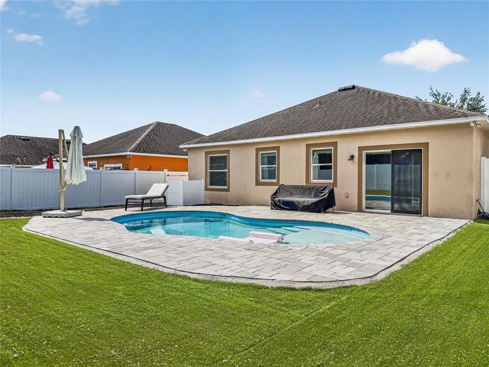 En Venta: $294,999 (3 camas, 2 baños, 1445 Pies cuadrados)