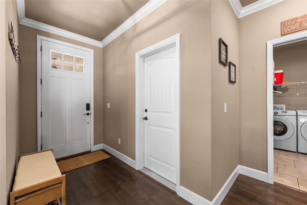 For Rent: $2,950 (4 beds, 2 baths, 2099 Square Feet)