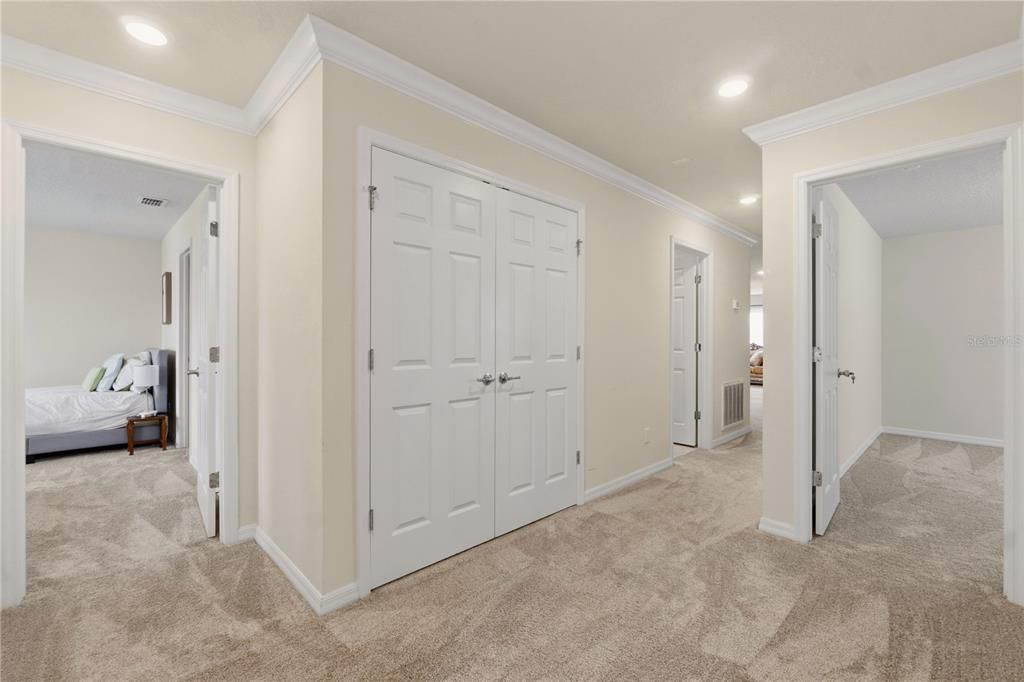 For Sale: $925,000 (7 beds, 5 baths, 5300 Square Feet)