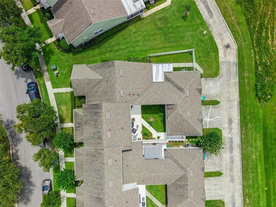 На продажу: $345,000 (2 спален, 2 ванн, 1165 Квадратных фут)
