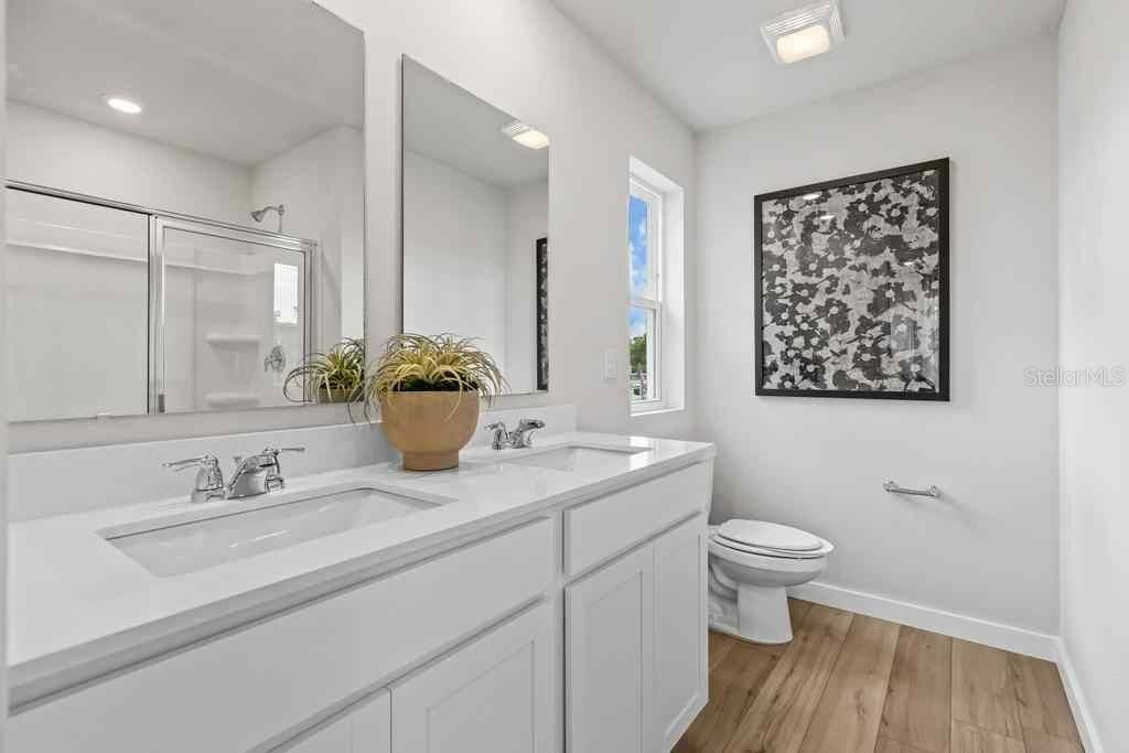 For Sale: $226,777 (3 beds, 2 baths, 1429 Square Feet)