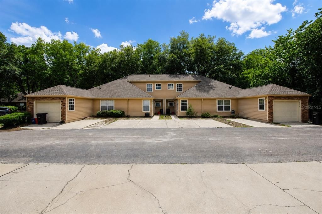For Sale: $215,000 (2 beds, 2 baths, 1203 Square Feet)