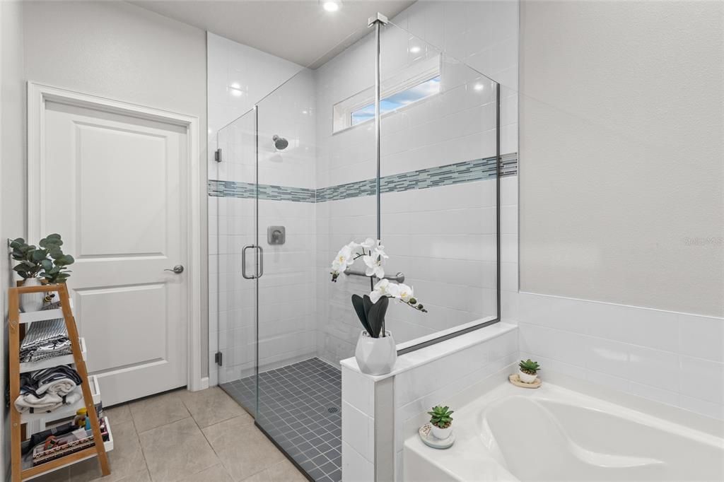 For Sale: $449,500 (2 beds, 2 baths, 1497 Square Feet)