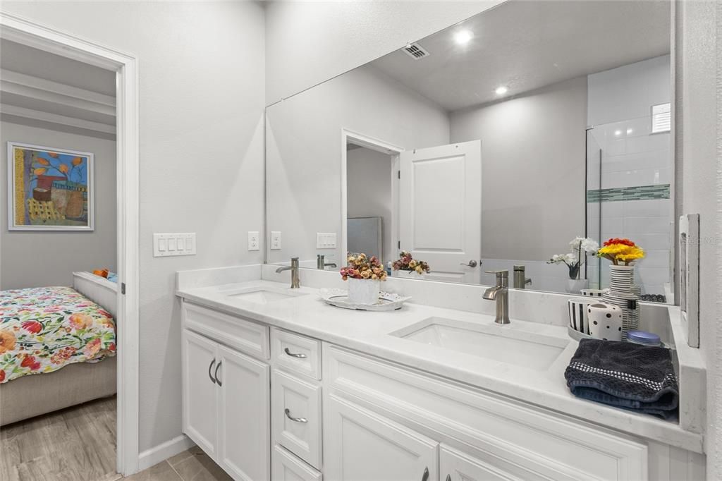 For Sale: $449,500 (2 beds, 2 baths, 1497 Square Feet)
