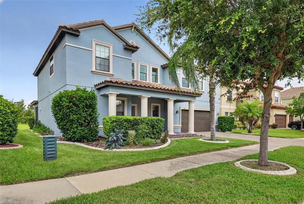 For Sale: $585,000 (4 beds, 2 baths, 3157 Square Feet)