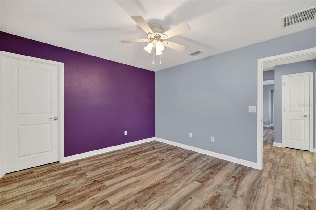 For Sale: $585,000 (4 beds, 2 baths, 3157 Square Feet)