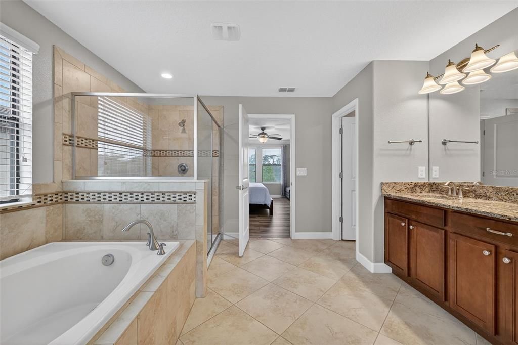 For Sale: $585,000 (4 beds, 2 baths, 3157 Square Feet)