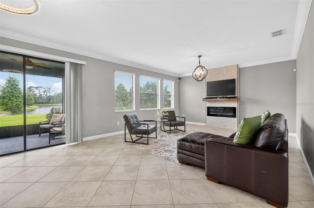 For Sale: $585,000 (4 beds, 2 baths, 3157 Square Feet)