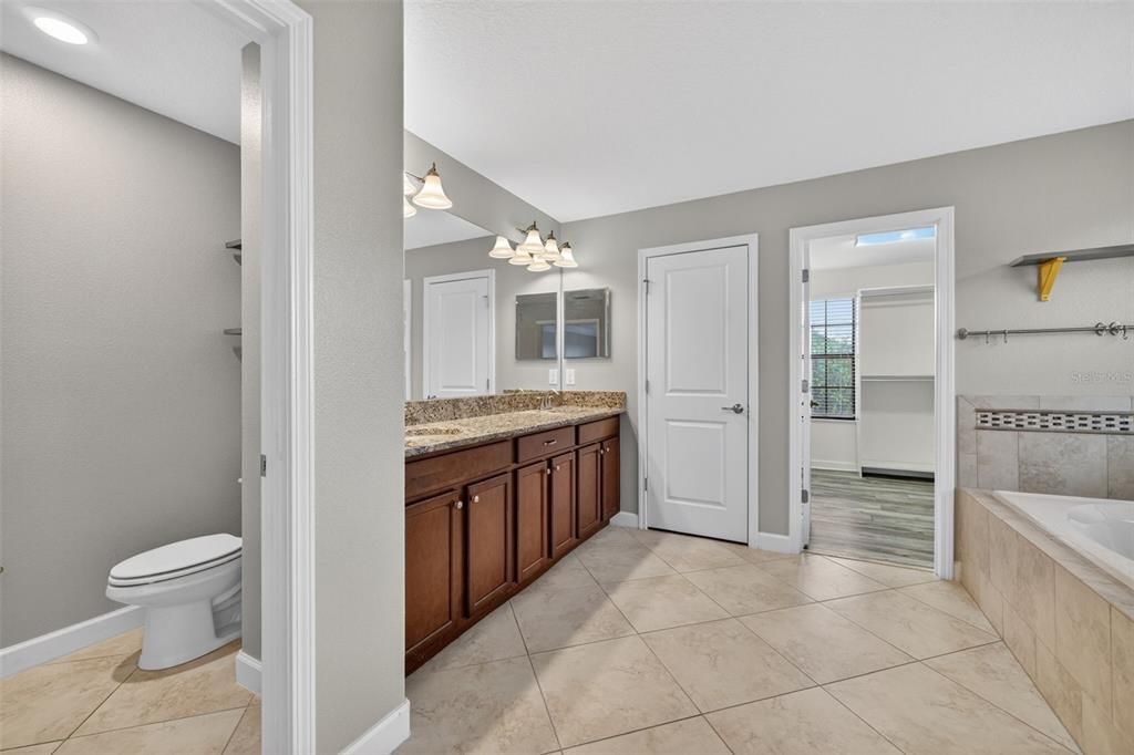 For Sale: $585,000 (4 beds, 2 baths, 3157 Square Feet)