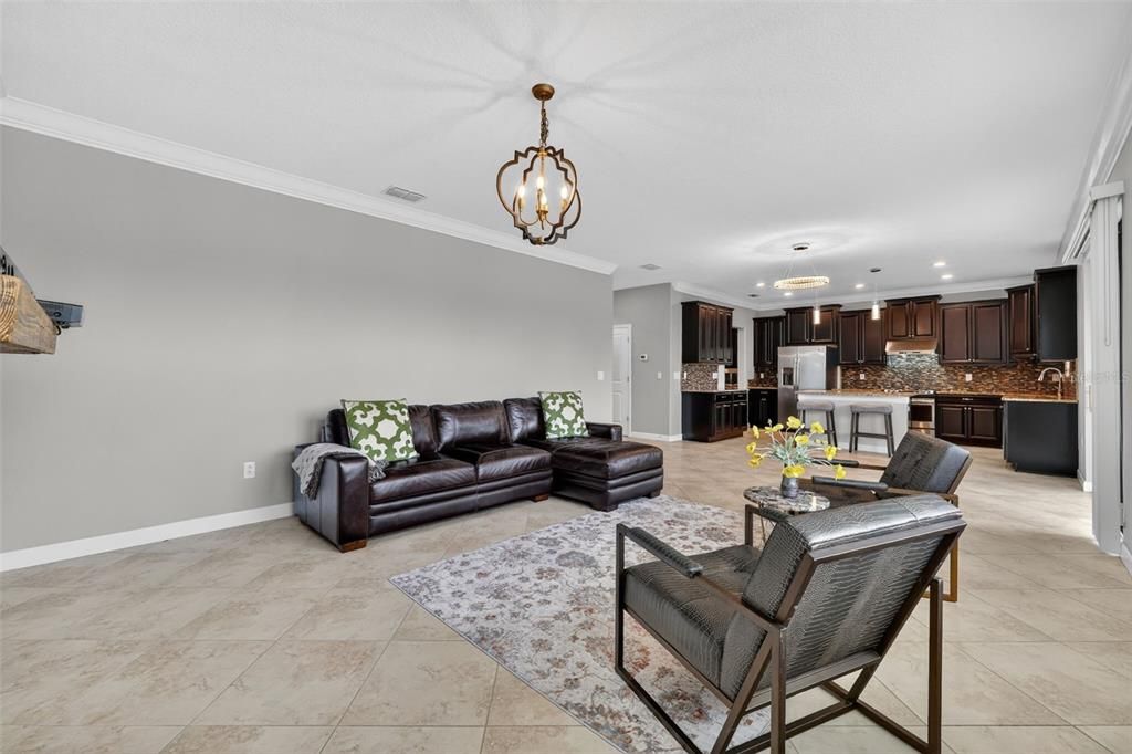 For Sale: $585,000 (4 beds, 2 baths, 3157 Square Feet)