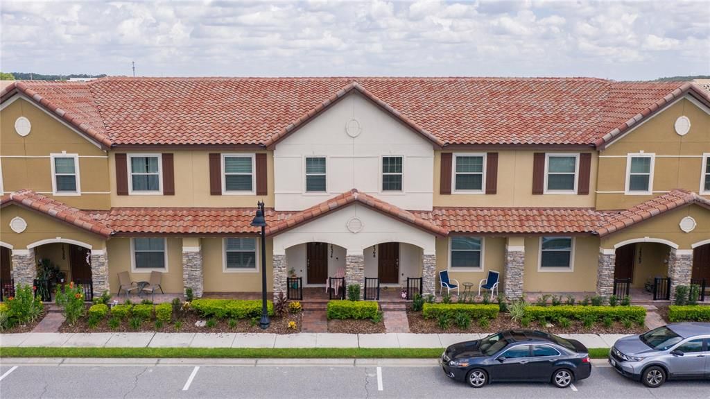 For Rent: $2,500 (2 beds, 2 baths, 1613 Square Feet)