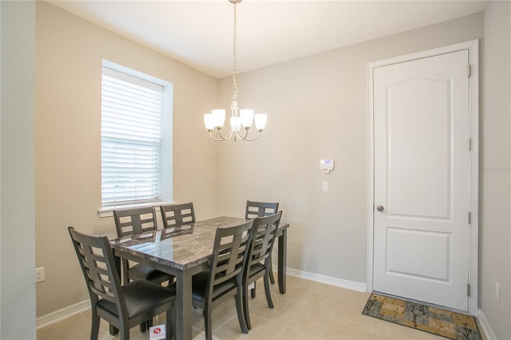 For Rent: $2,500 (2 beds, 2 baths, 1613 Square Feet)