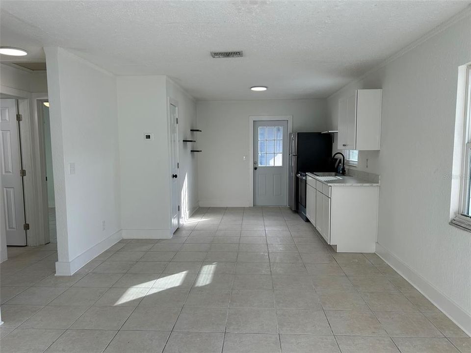 En Venta: $415,000 (4 camas, 0 baños, 1500 Pies cuadrados)