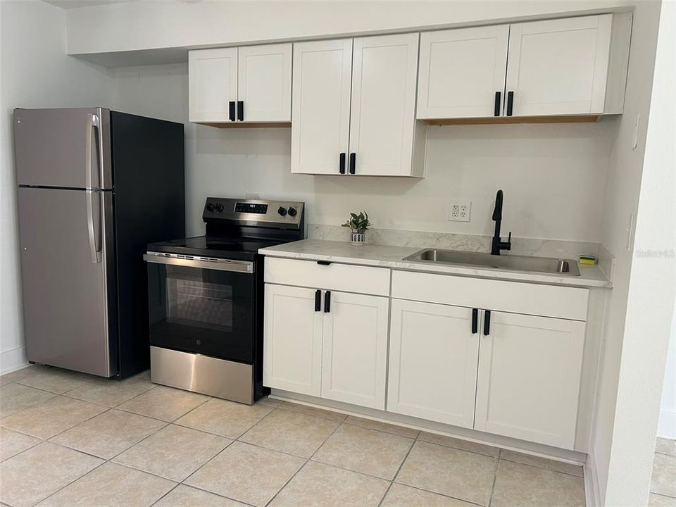 En Venta: $415,000 (4 camas, 0 baños, 1500 Pies cuadrados)
