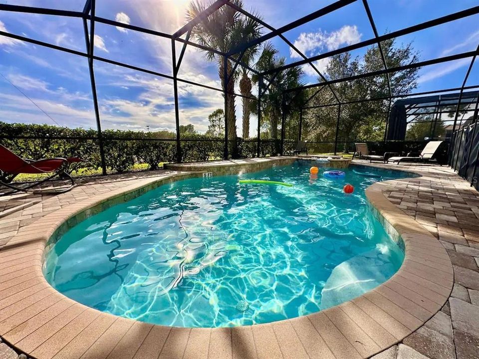 На продажу: $699,900 (6 спален, 5 ванн, 3629 Квадратных фут)