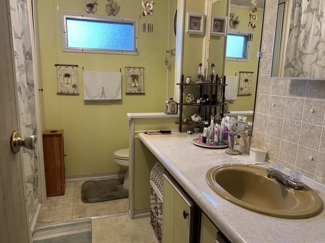 For Sale: $99,000 (3 beds, 1 baths, 1028 Square Feet)