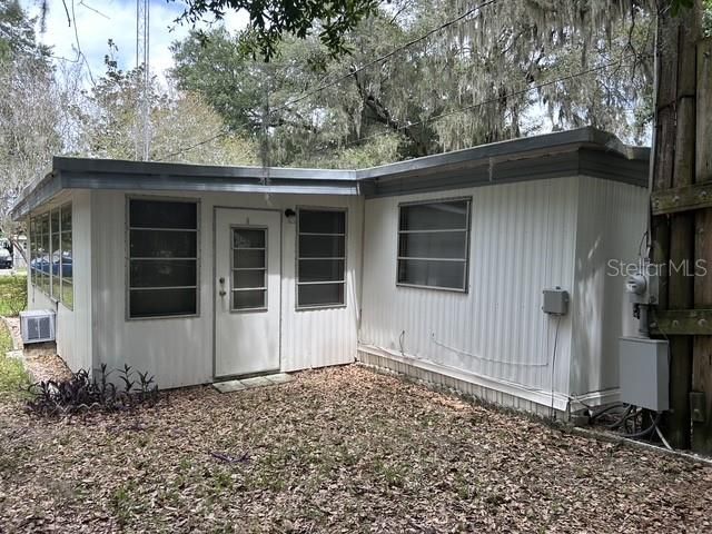 For Sale: $99,000 (3 beds, 1 baths, 1028 Square Feet)