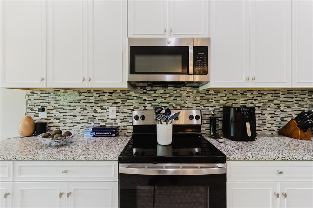 For Sale: $440,000 (4 beds, 3 baths, 2313 Square Feet)