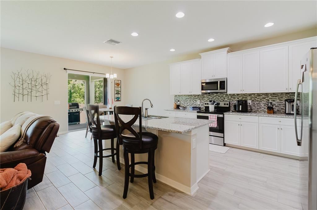 For Sale: $440,000 (4 beds, 3 baths, 2313 Square Feet)