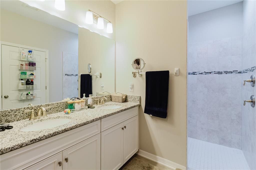 For Sale: $440,000 (4 beds, 3 baths, 2313 Square Feet)